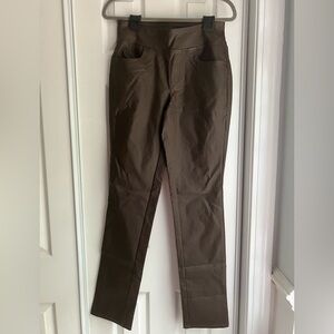 BELLE by KIM GRAVEL brown faux leather slacks pants pull on straight leg 6